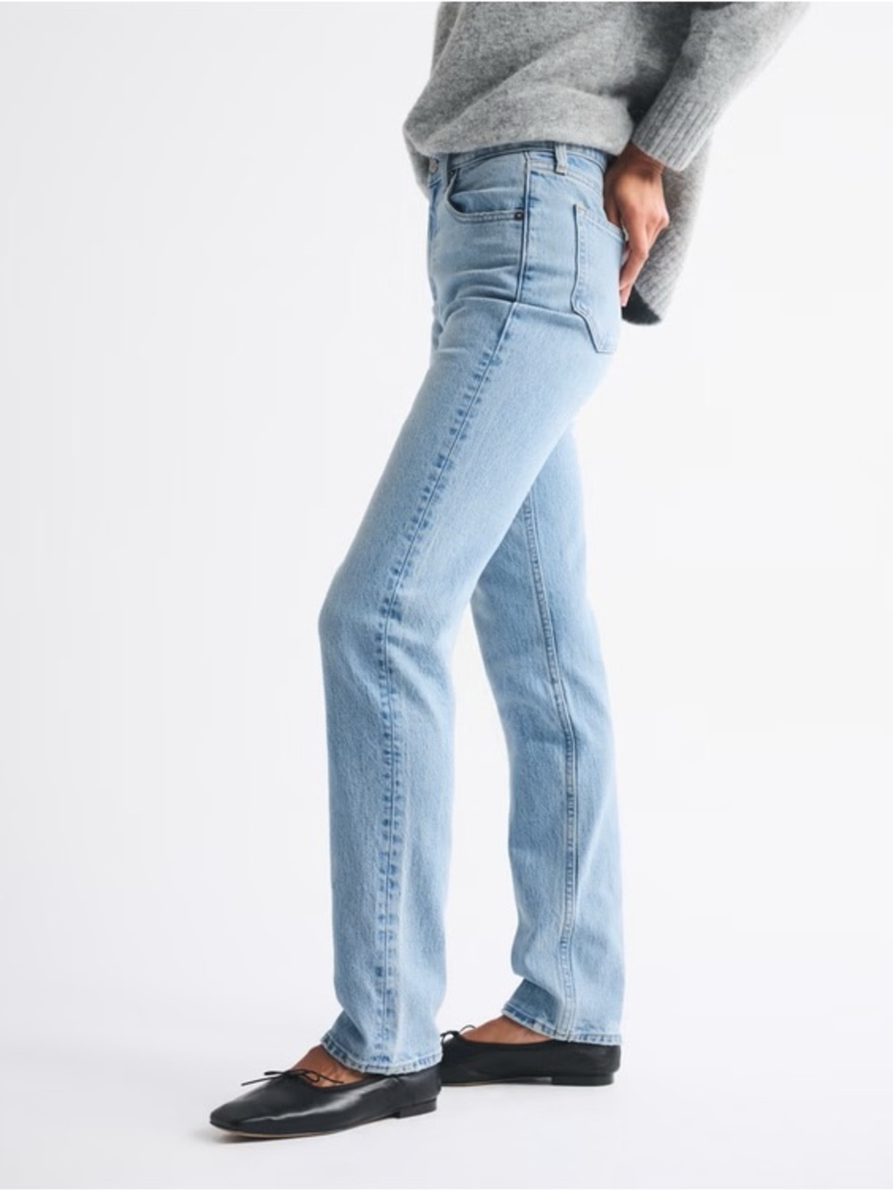 Abercrombie & Fitch | the '90's slim straight ultra high rise jeans